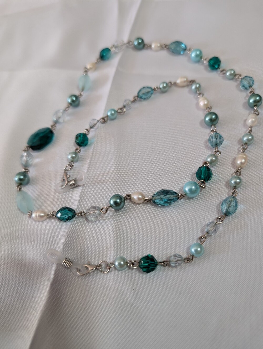 Handcrafted Teal Beaded Eyeglass Chain - Picture 3 of 3